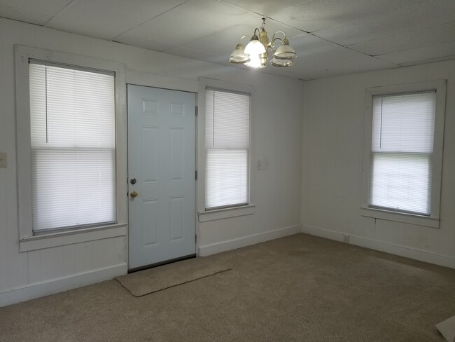 Living Room - 3229 Argonne Ave