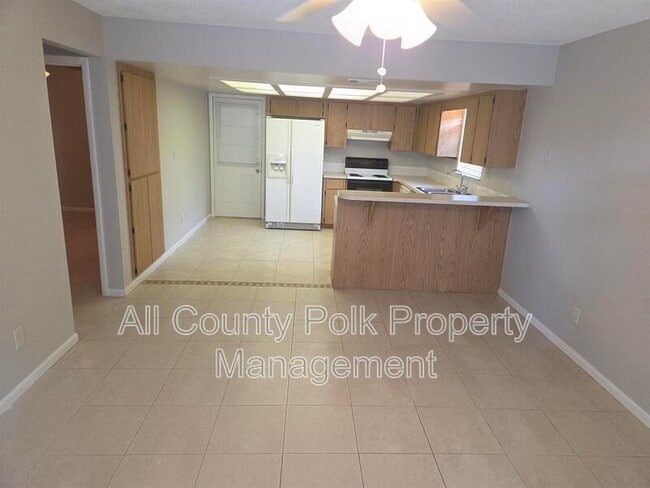 Building Photo - 4938 Malibu Ct