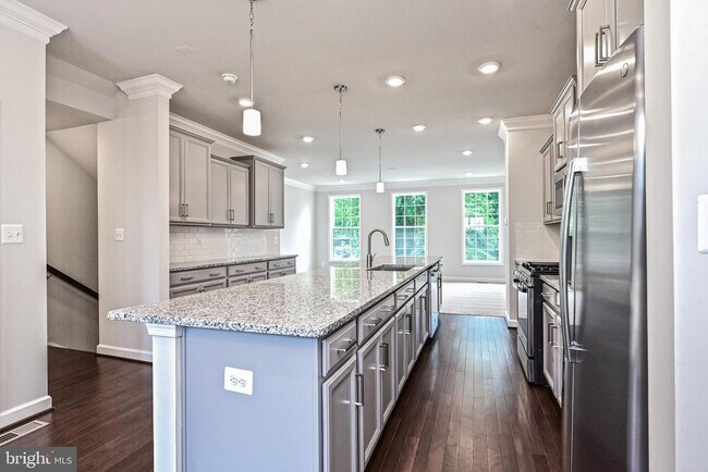 Building Photo - 4404 Fair Lakes Ct