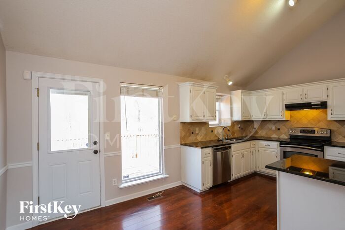 Building Photo - 1158 Blue Bird Ln