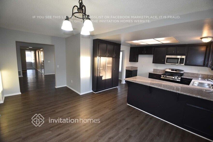 Building Photo - 27866 Rainbow Ln