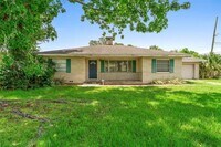 Building Photo - 510 Old Daytona Rd