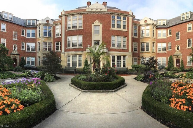 Building Photo - 15700 Van Aken Blvd