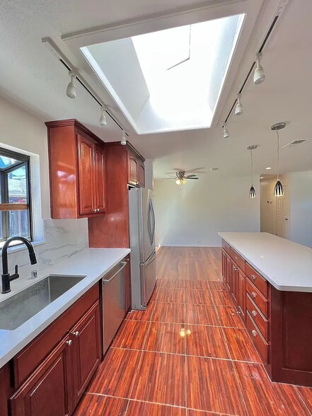 Building Photo - 3175 Machado Ave