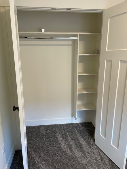 Building Photo - 920 S 25 E