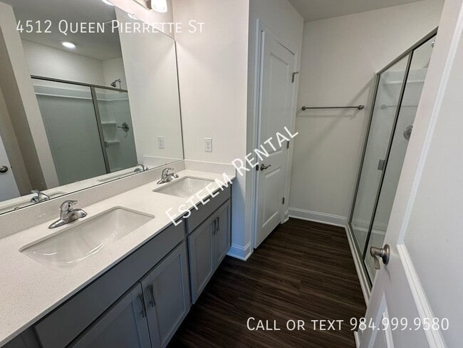 Building Photo - 4512 Queen Pierrette St