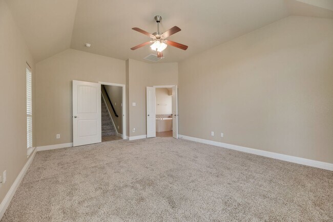 Building Photo - A must see home in Grand Prairie!