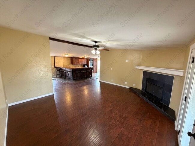 Building Photo - Texico School District - Country Home!