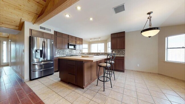 Building Photo - Northeast El Paso 5bed Refrig A/C house in...