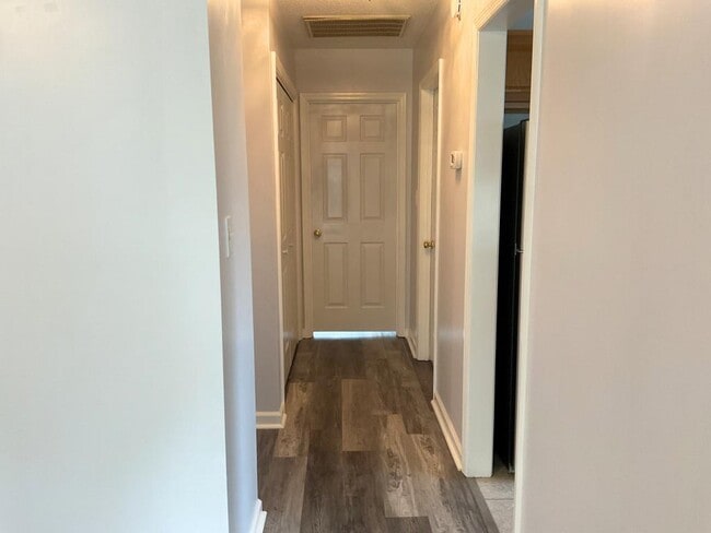 Building Photo - 3650 Farmington Pl