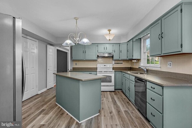 Building Photo - 3034 Pebble Beach Dr