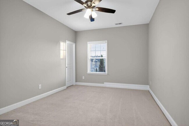 Building Photo - 3515 Knobcone Dr