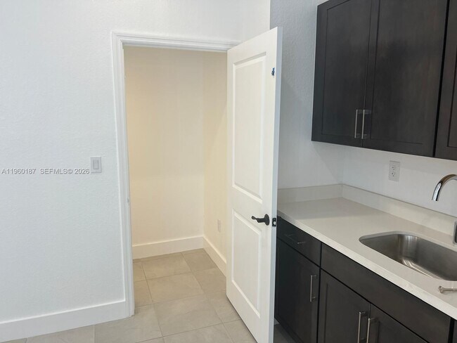 Building Photo - 13229 SW 271st Ter