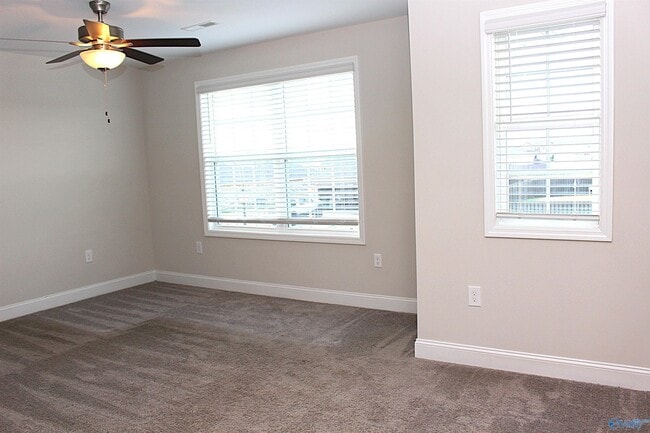 Building Photo - 114 Bella May Ln