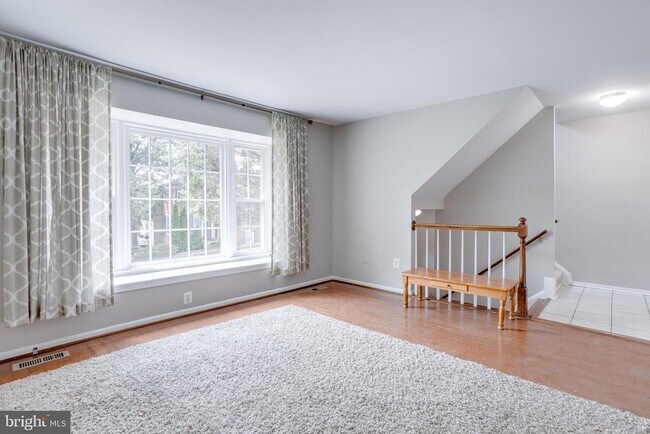 Building Photo - 4685 Forestdale Dr