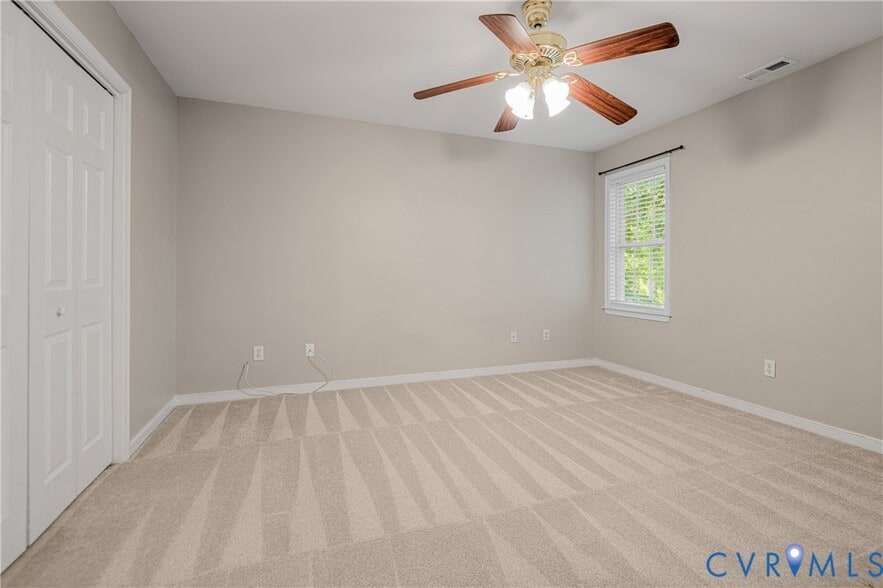 Building Photo - 3924 Liberty Point Dr