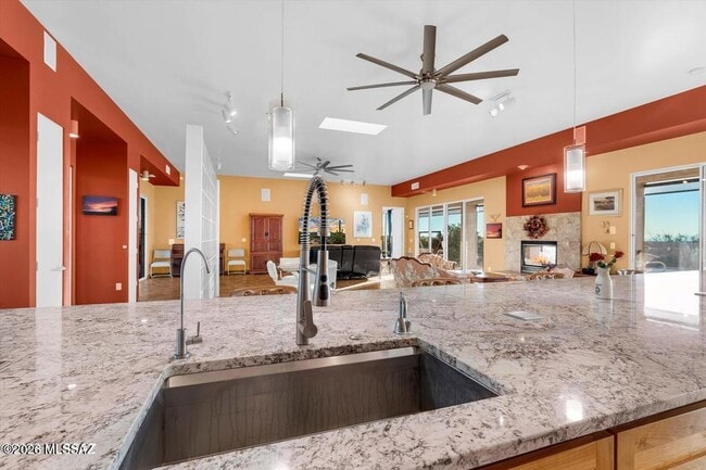 Building Photo - 15190 E Two Bar Z Ranch Pl