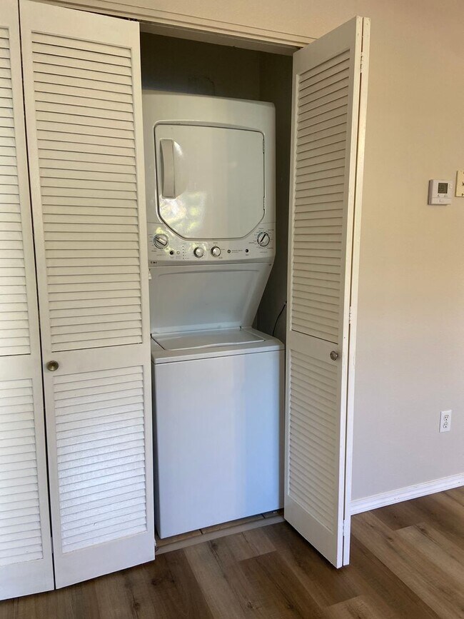 Building Photo - Apartment in Branson East, Kirbyville