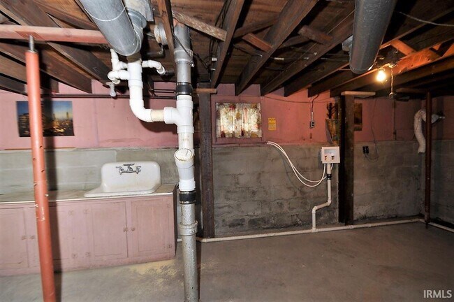 Building Photo - 1704 California Ave