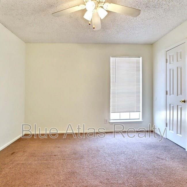 Building Photo - 3830 Coates Cir