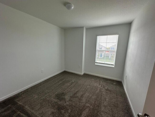 Building Photo - 989 Harold Pass