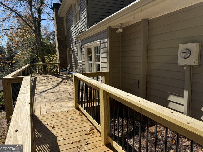 Building Photo - 1610 Old Mill Crossing NE