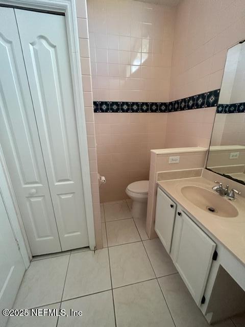 Building Photo - 625 Nautical Way
