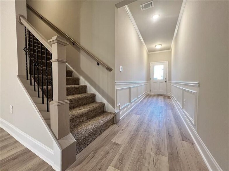 Building Photo - 5495 Rock Place Ct