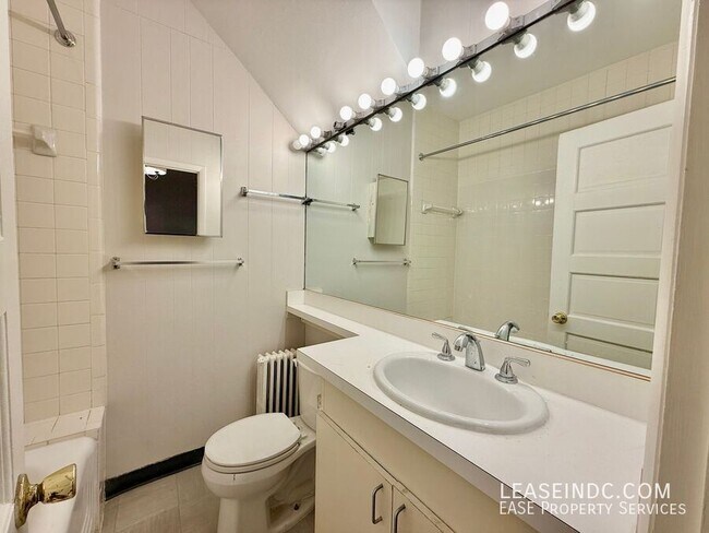 Building Photo - 1507 Vermont Ave NW