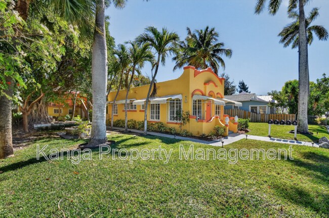 Building Photo - 208 S K St