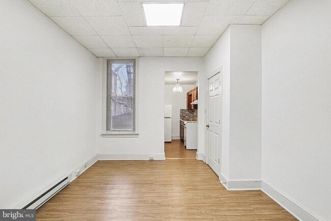 Building Photo - 136 E Lemon St