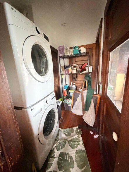 Building Photo - 16 Linden Ave