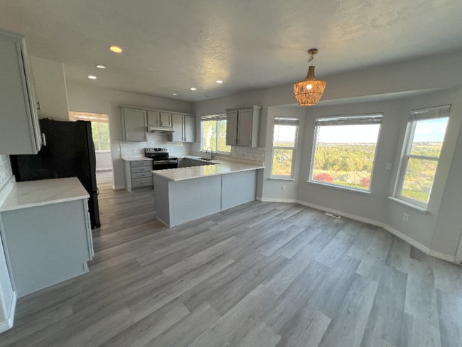 Building Photo - 13604 S Vestry Rd