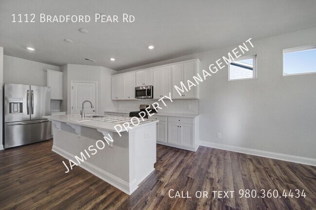 Building Photo - 1112 Bradford Pear Rd