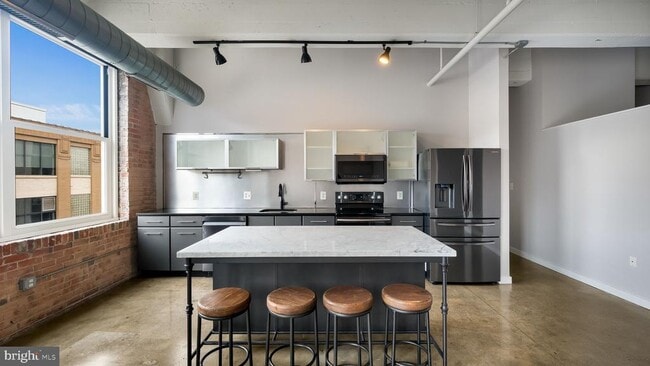 Building Photo - 444 N 4th St