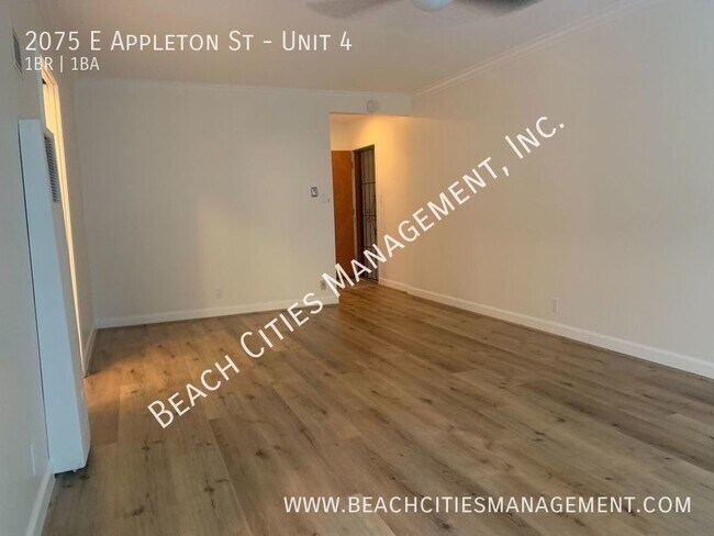 Building Photo - 2075 E Appleton St