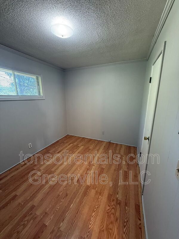Building Photo - 133 C Pleasant Drive