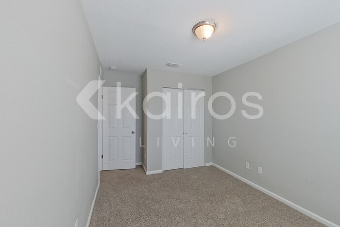 Building Photo - 1305 Mull St