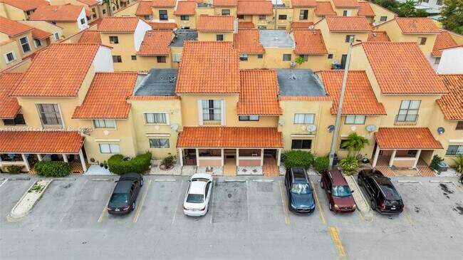 Building Photo - 2735 W 61st Pl