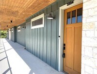 Building Photo - 4704 Sunset Trail