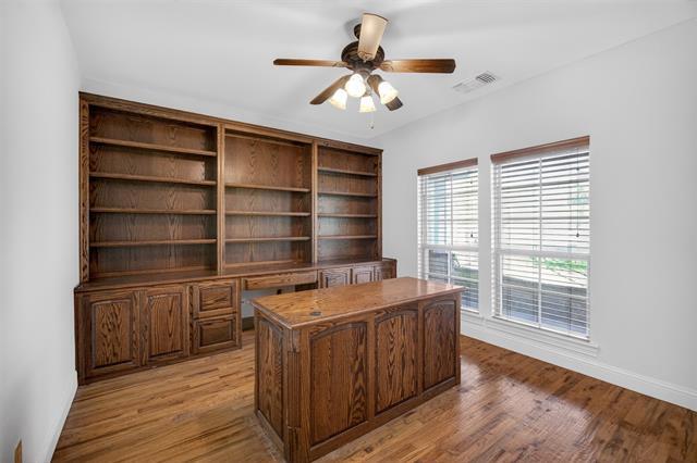 Building Photo - 4405 Wolf Ct