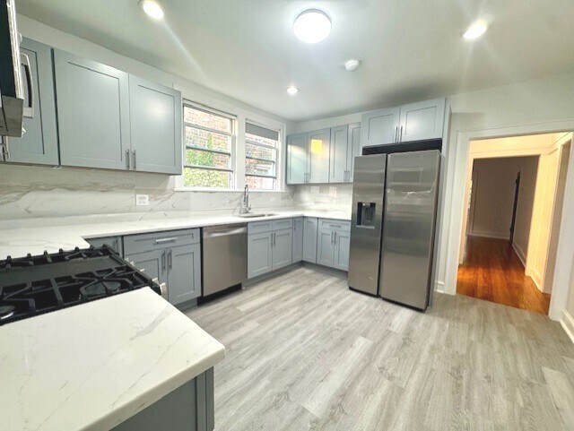 Building Photo - 6724 N Campbell Ave