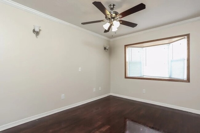 Building Photo - 1136 Erica St