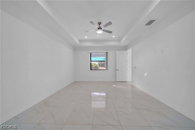 Building Photo - 24 Chiquita Blvd S