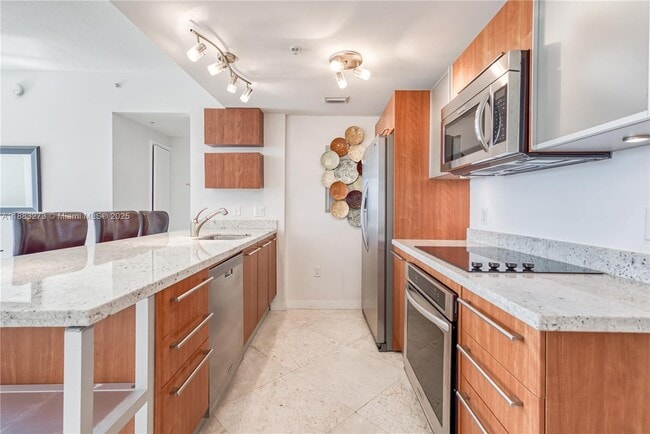 Building Photo - 185 SW 7th St