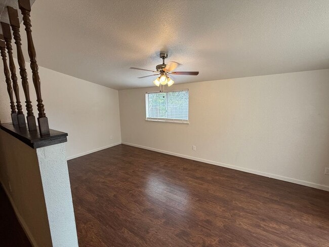 Building Photo - 3-bedroom single story in the heart of Tur...
