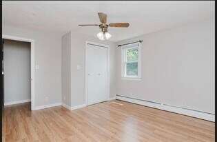 Building Photo - 167 Mendon Rd