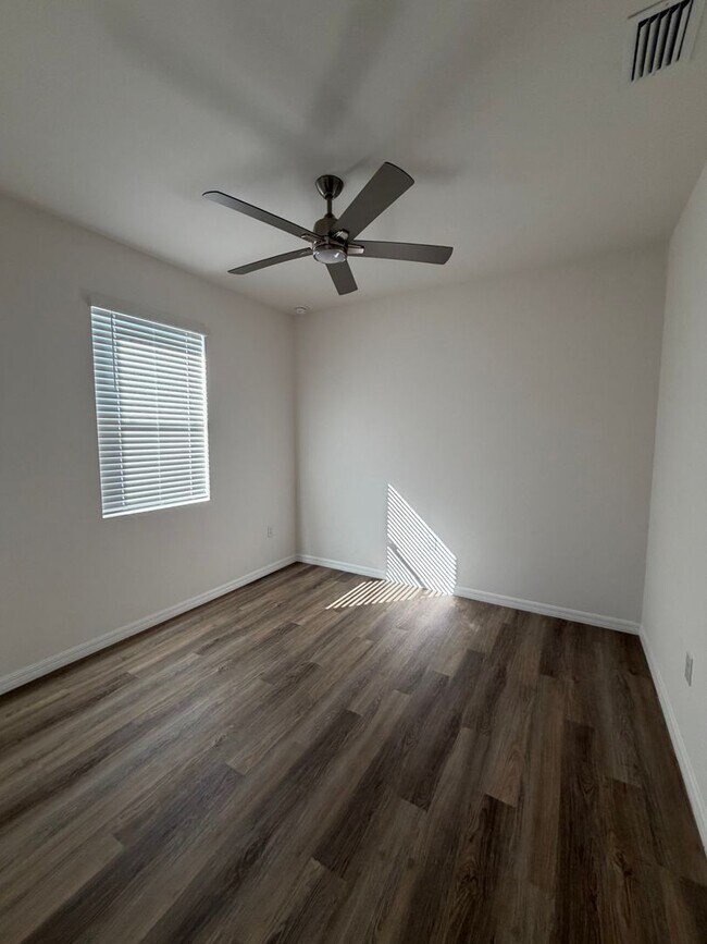 Building Photo - 16368 Branco Dr