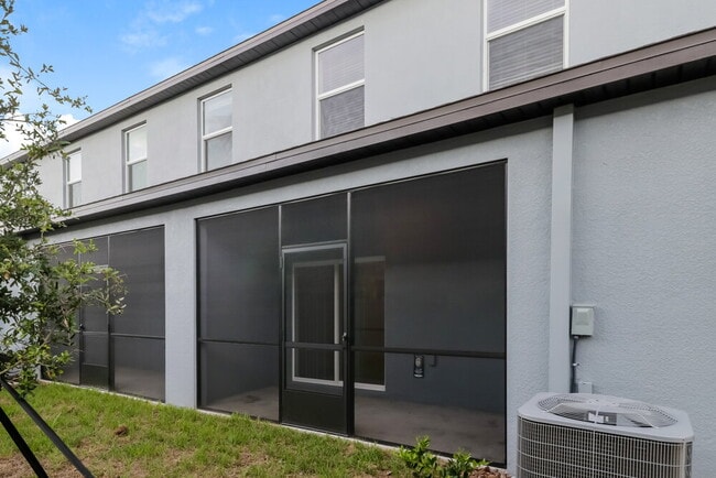 Building Photo - 2171 Great Sapphire Ln