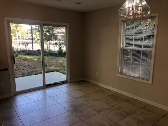 Building Photo - 3870 Spanner Way